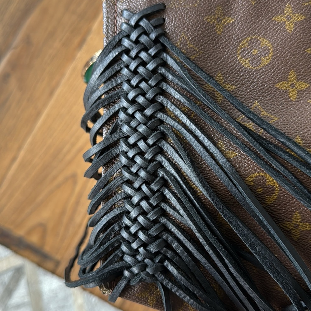 Vintage Boho Bags Brown Louis Vuitton Black Fringe Crossbody Bag NEW - Picture 7 of 8